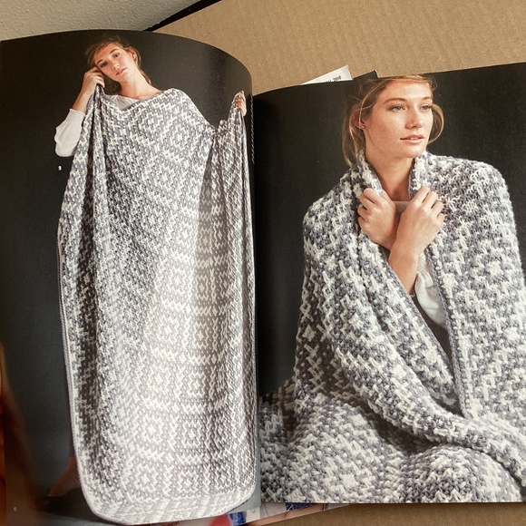 VOGUE Knitting International Magazines Lot of 3 Winter ‘14 Fall ‘10 Summer ‘15 - Picture 15 of 16